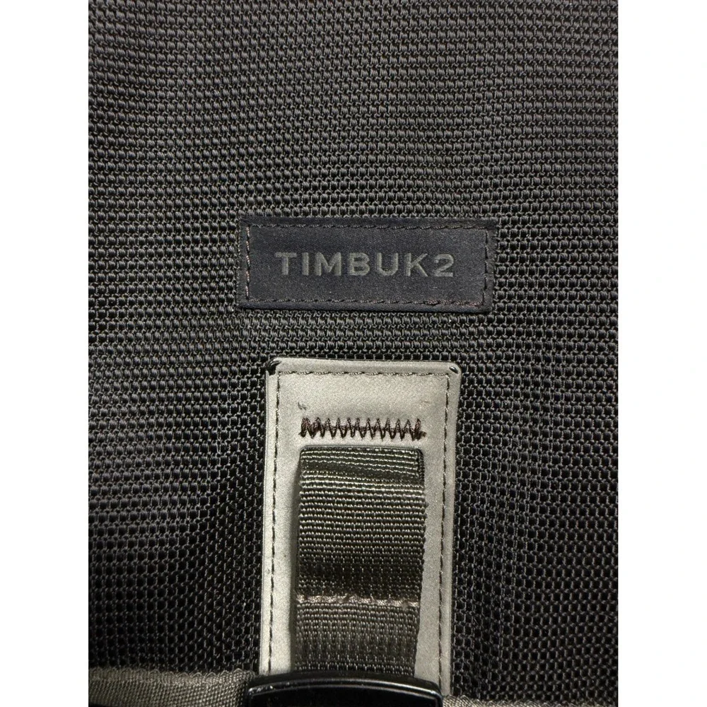 Timbuk2 Messenger Bag Black Grey Adjustable Strap‎ Laptop Commuter